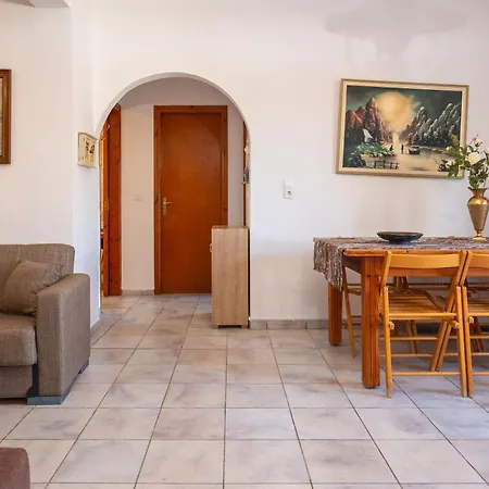 Mades Gogos House Дом отдыха